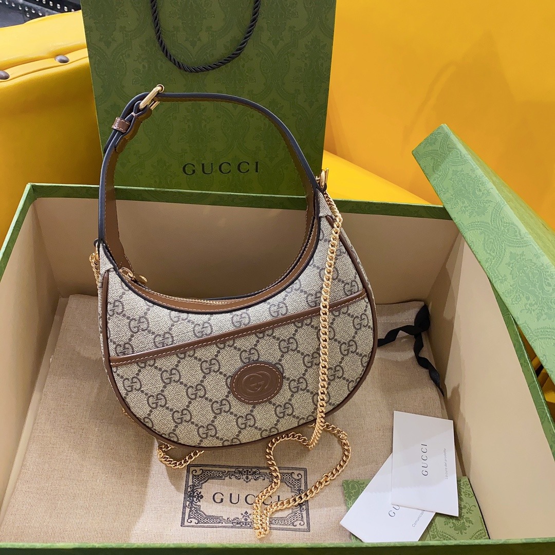 Gucci GG Supreme Mini Ba
